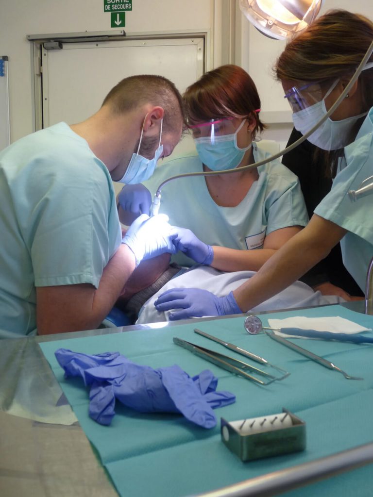 Le Réseau Santé Bucco-Dentaire & Handicap Rhône-Alpes (RSBDH-RA) améliore l’accès à la santé bucco-dentaire des personnes en situation de handicap ou de dépendance